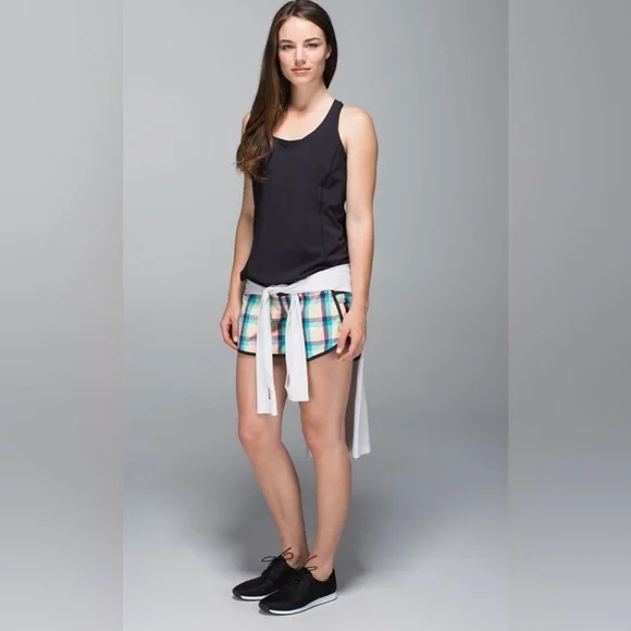 Lululemon Tracker Short II *2-way Stretch
Wee Wheezy Check Bleached Coral Cadet - Picture 3 of 10